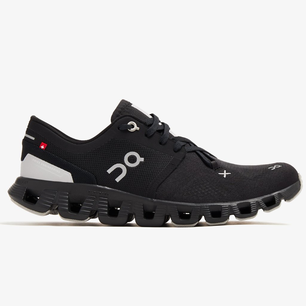 On Shoes Cloud Women's X 3 Sneakers Running Shoes 60.98696 In Black